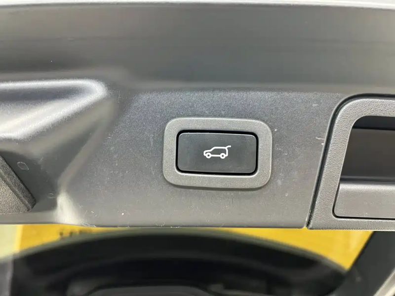 Land_rover velar