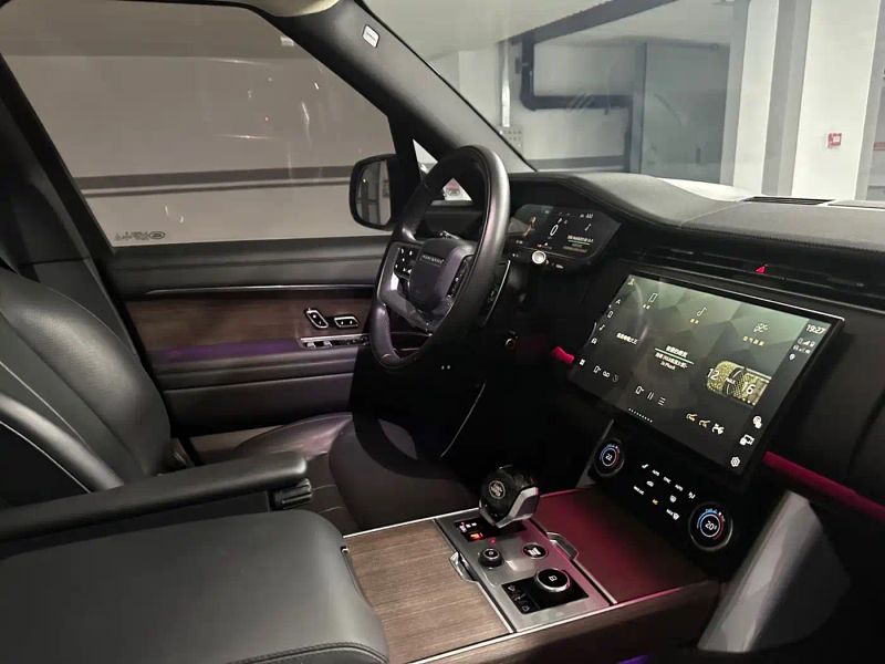 Land_rover range-rover