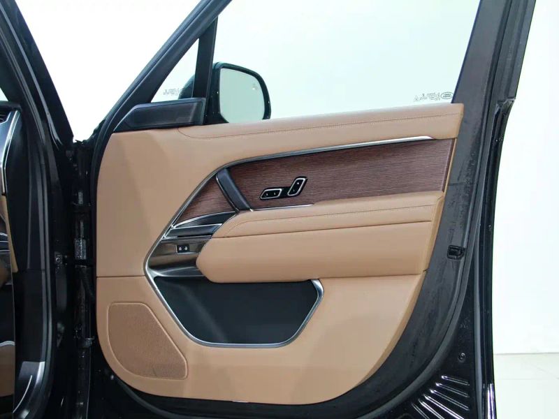 Land_rover range-rover
