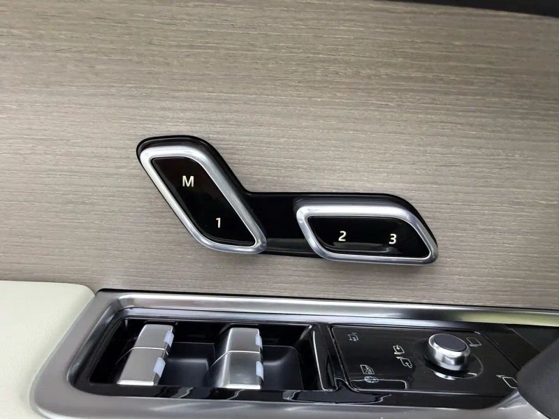 Land_rover range-rover