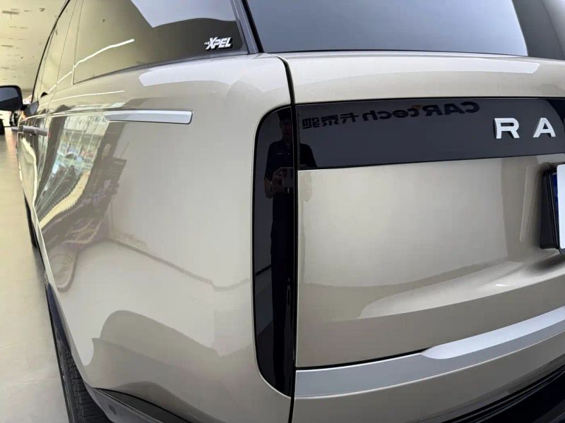 Land_rover range-rover