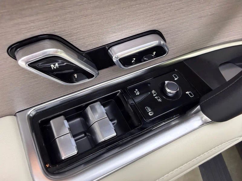 Land_rover range-rover