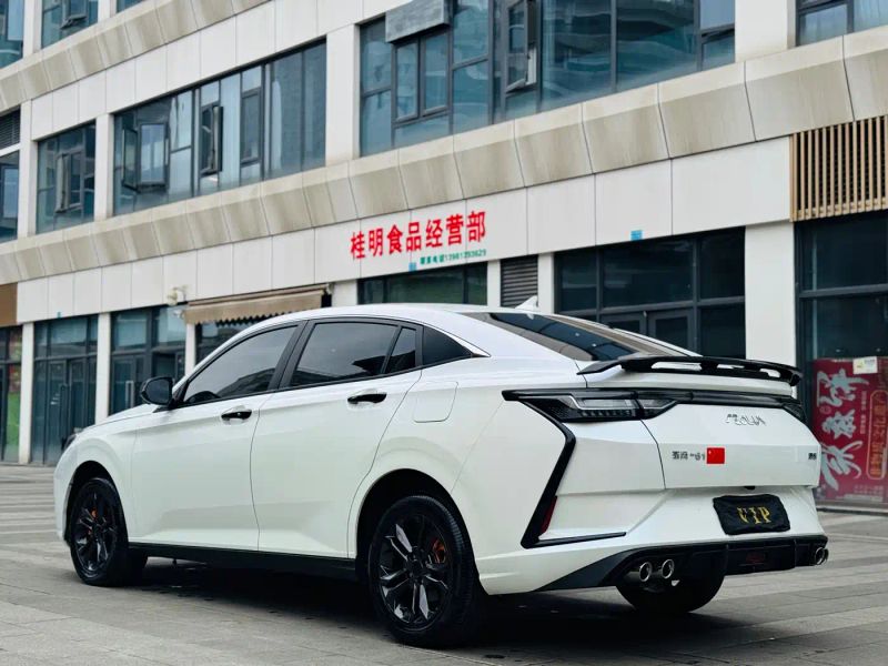yixuan yixuan