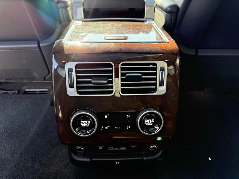 Land_rover range-rover