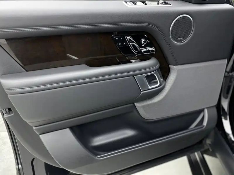 Land_rover range-rover