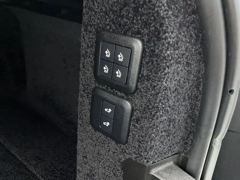 Land_rover range-rover