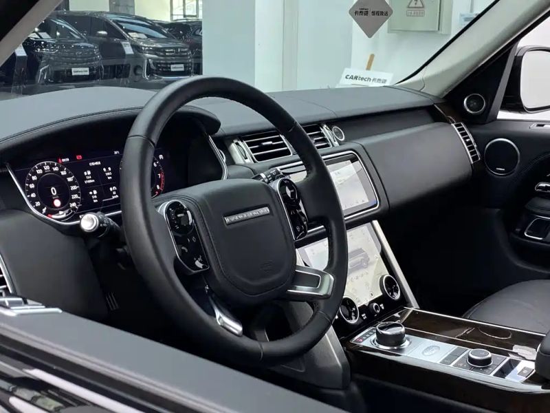 Land_rover range-rover