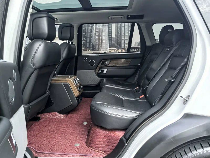 Land_rover range-rover