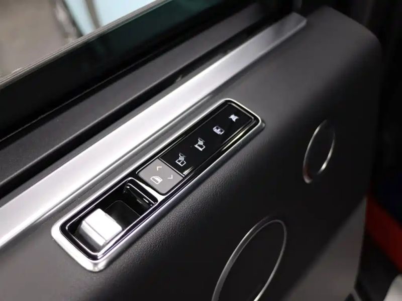 Land_rover range-rover