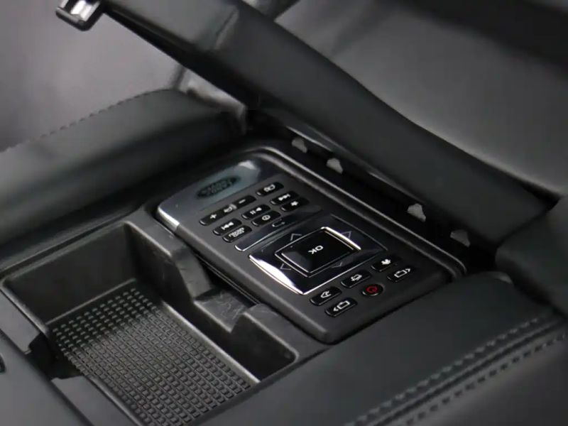 Land_rover range-rover