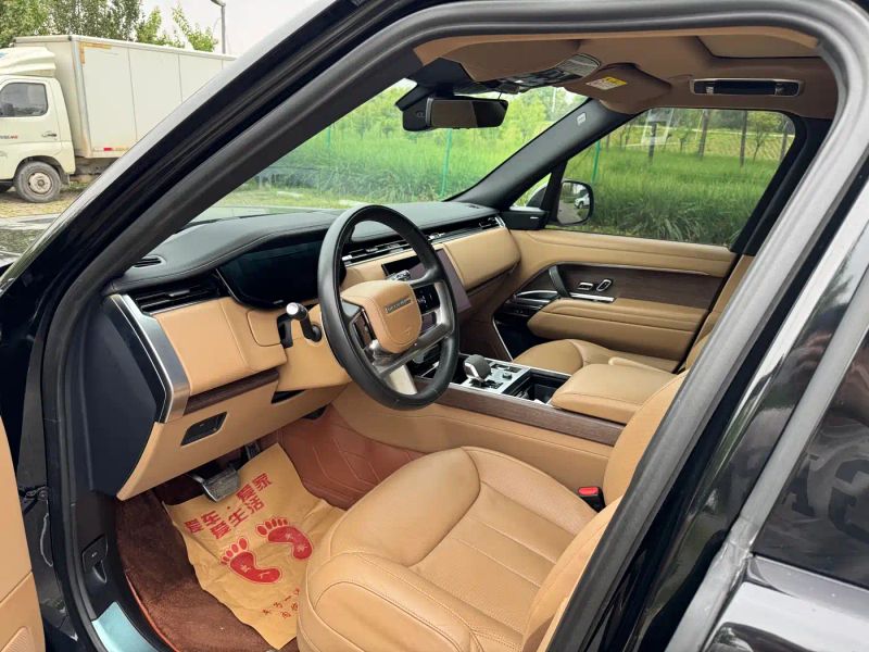 Land_rover range-rover