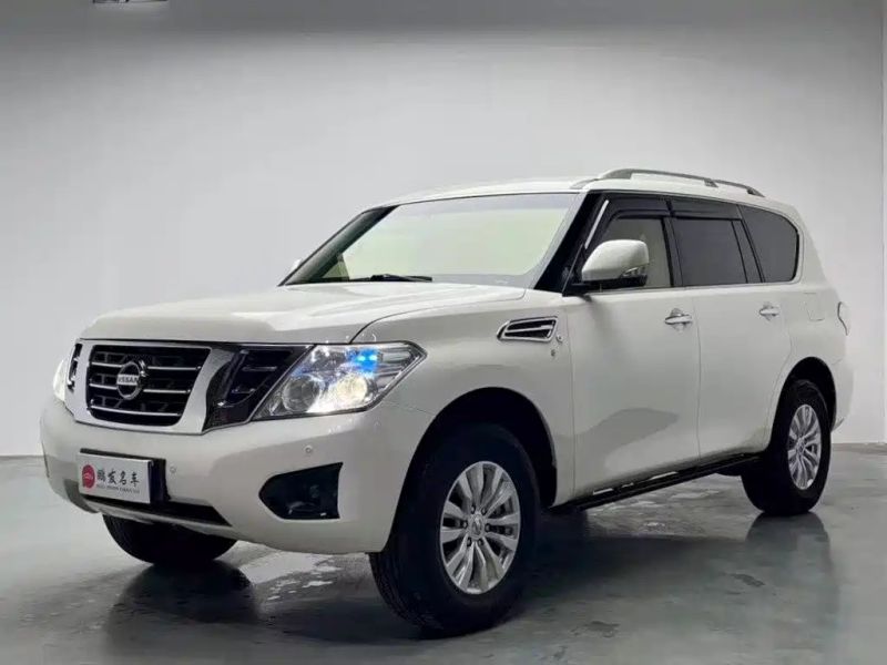 Nissan y62