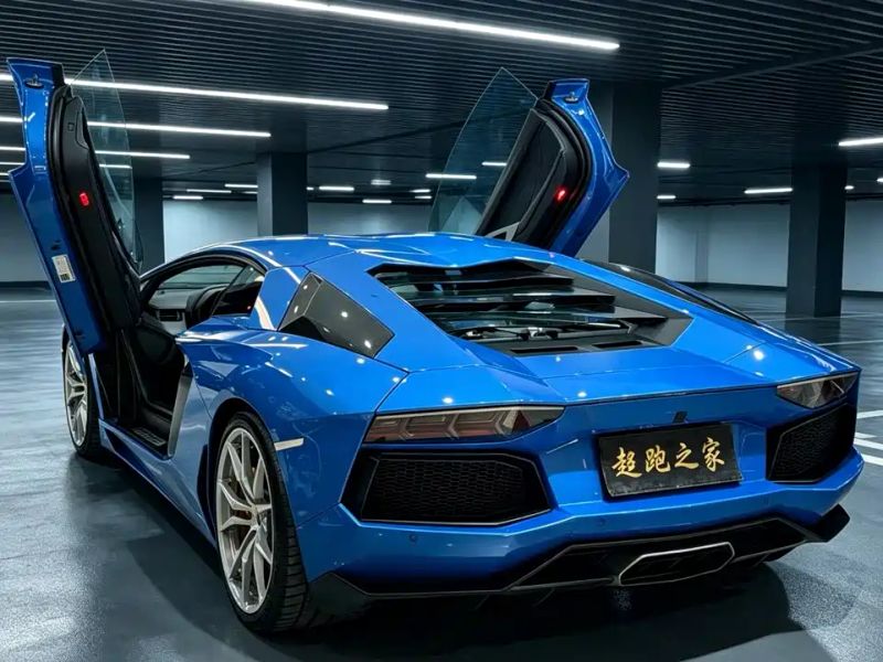 Lamborghini supercar