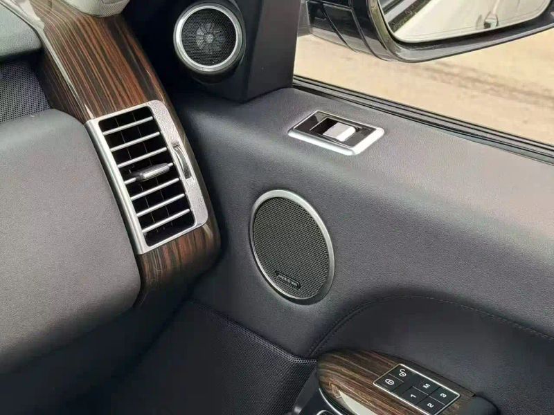 Land_rover range-rover