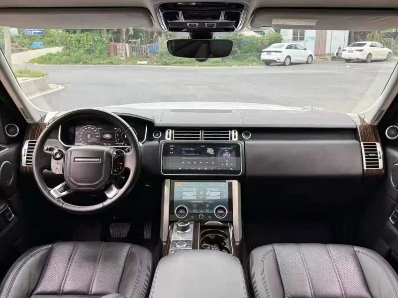 Land_rover range-rover