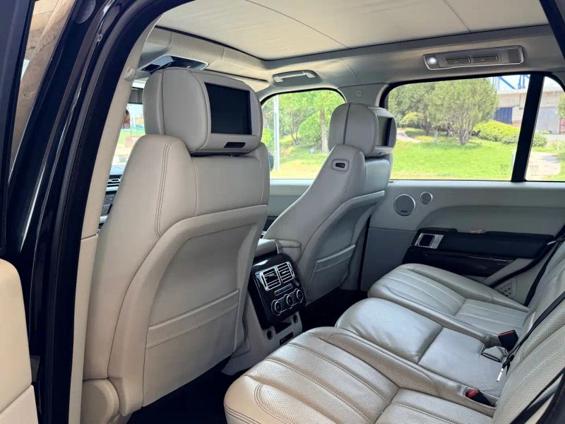 Land_rover range-rover