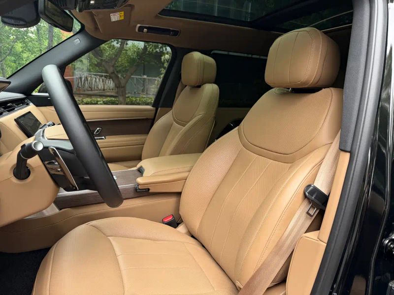 Land_rover range-rover