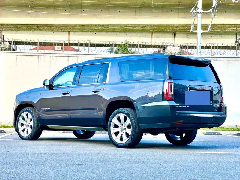 Hummer yukon