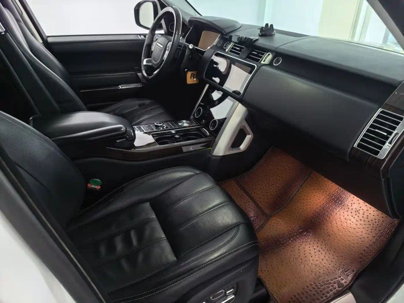 Land_rover range-rover