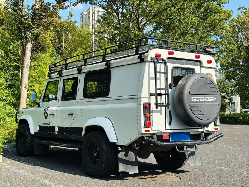 Land_rover defender