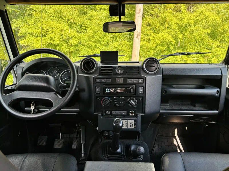 Land_rover defender