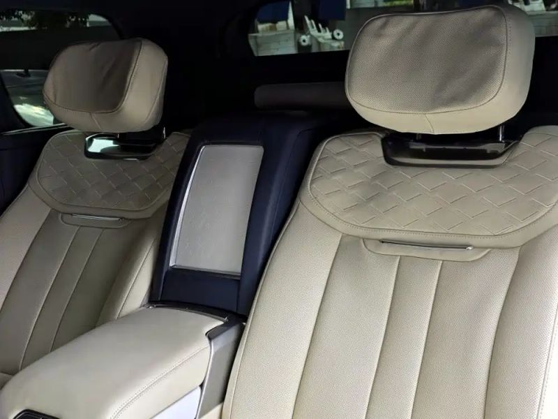 Land_rover range-rover