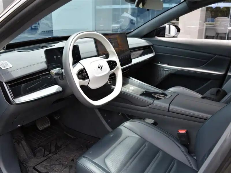 eπ sedan