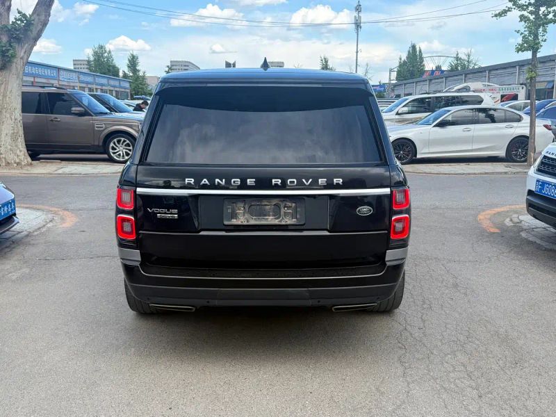 Land_rover range-rover