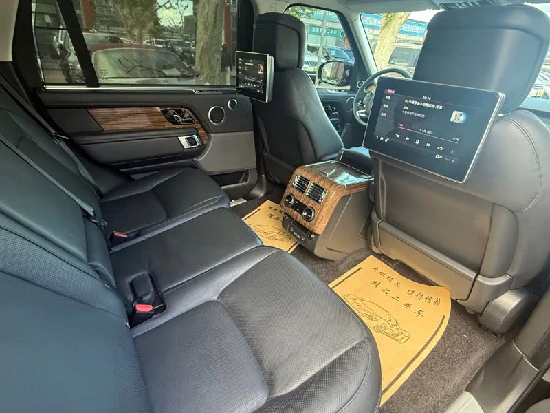 Land_rover range-rover