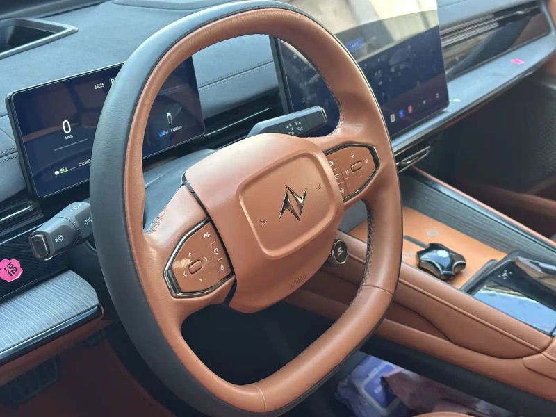 eπ sedan