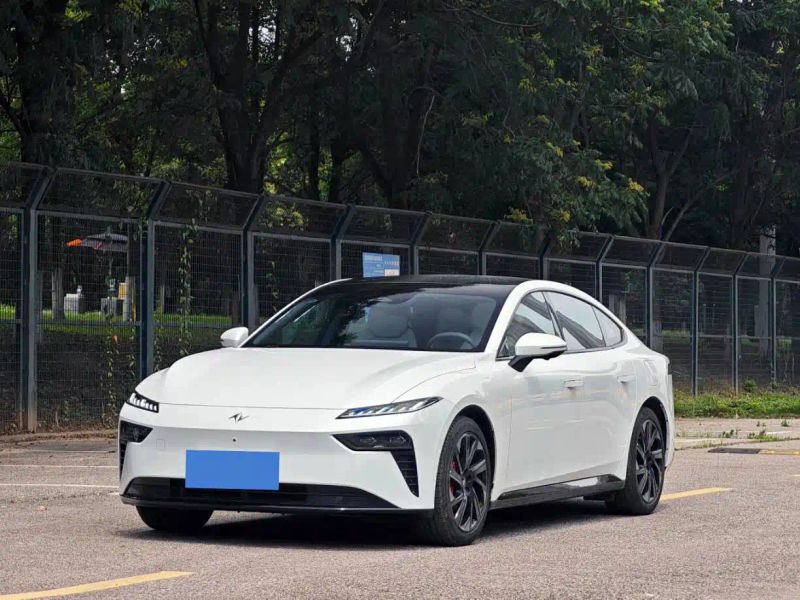 eπ sedan