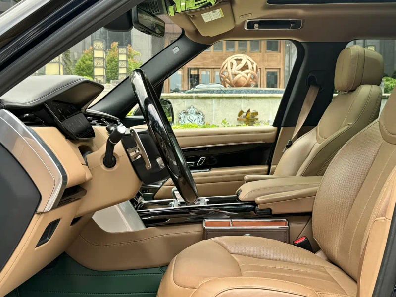 Land_rover range-rover
