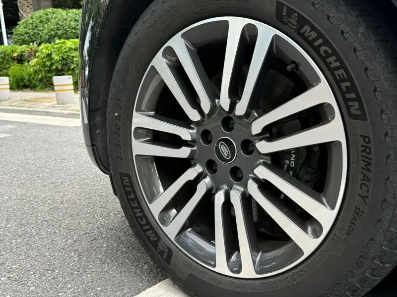 Land_rover range-rover