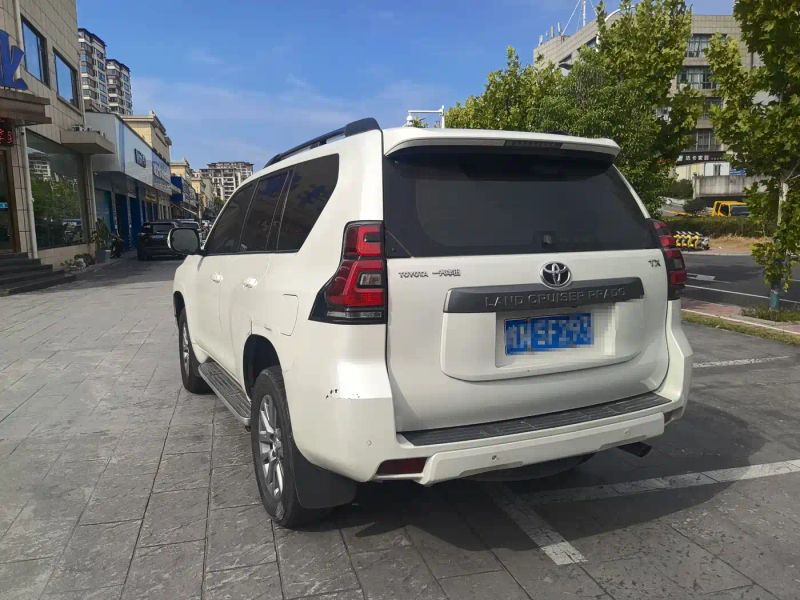 alphard prado