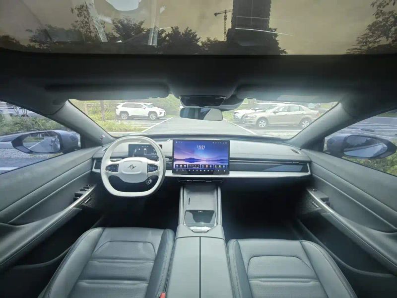 eπ sedan