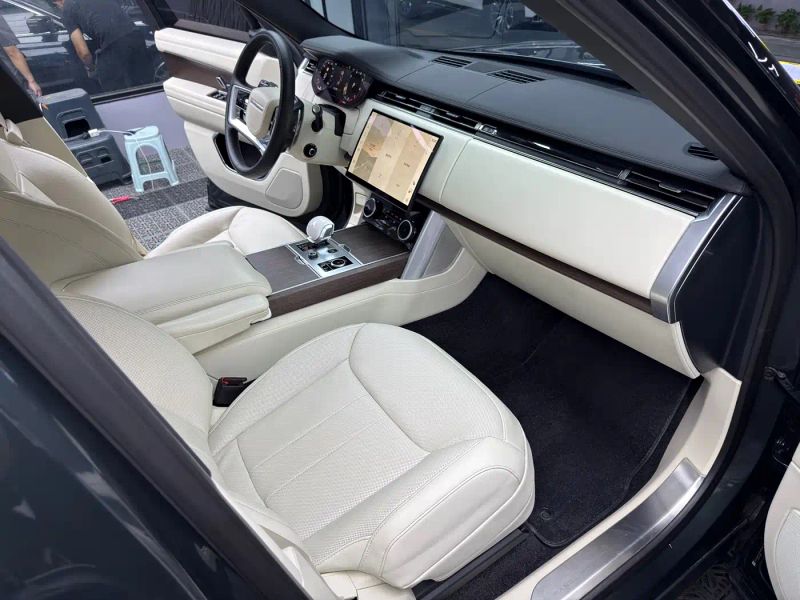 Land_rover range-rover