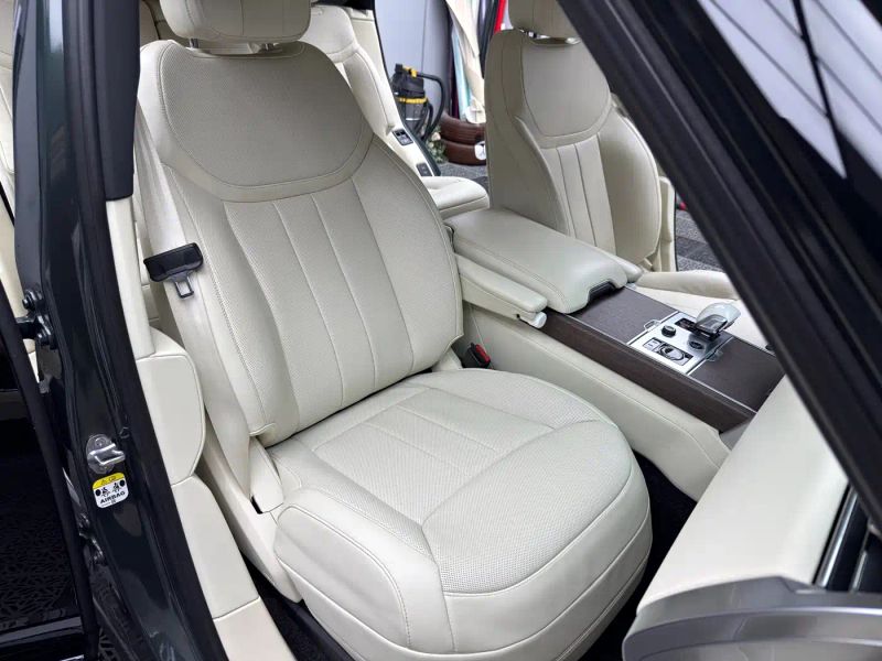 Land_rover range-rover