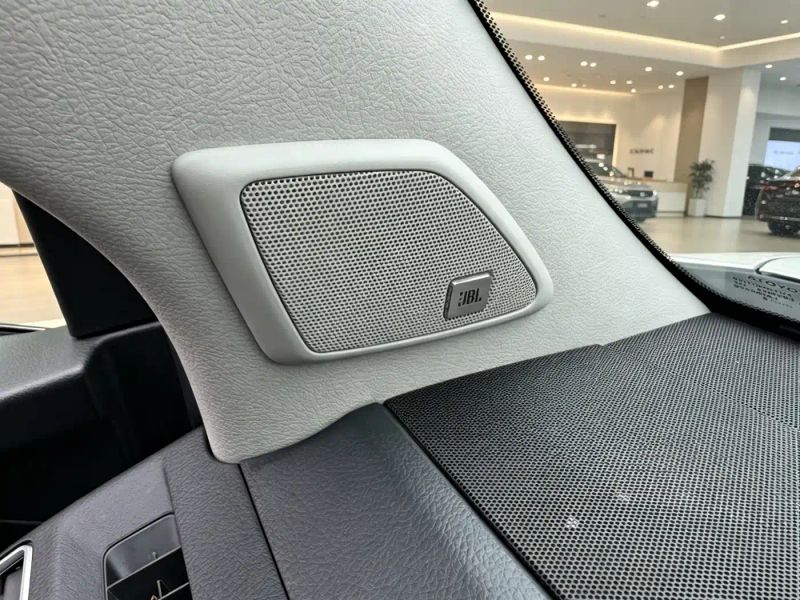 alphard prado