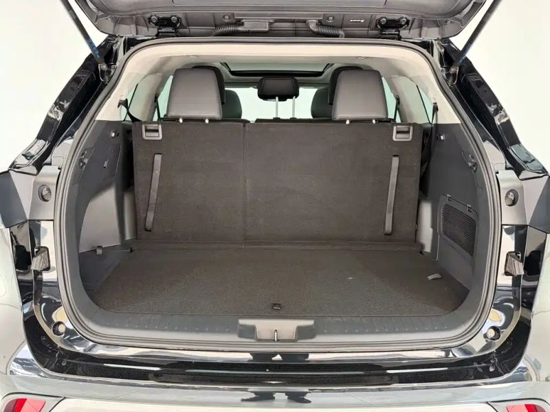 alphard highlander