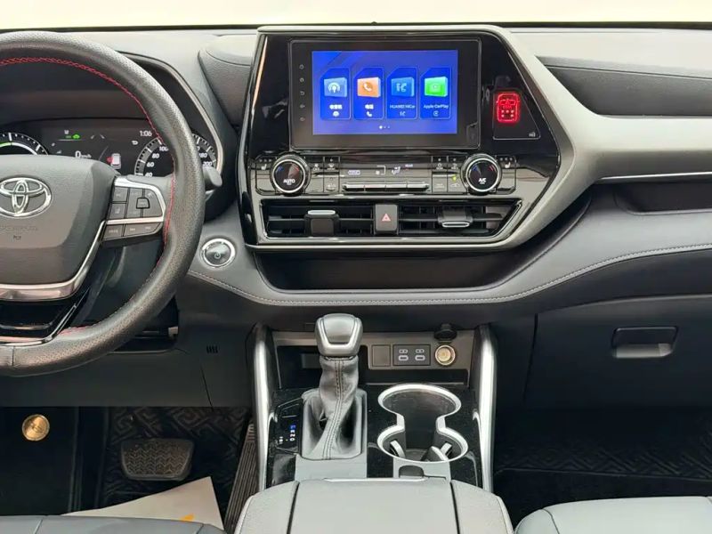 alphard highlander