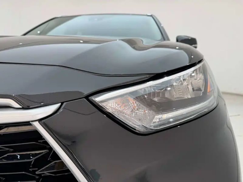 alphard highlander