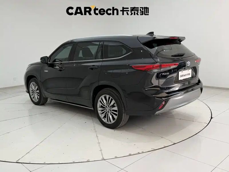 alphard highlander