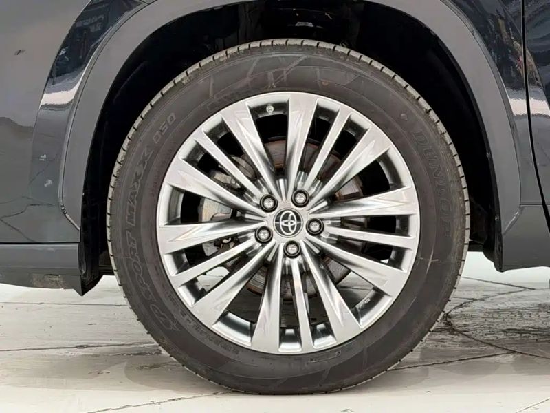 alphard highlander