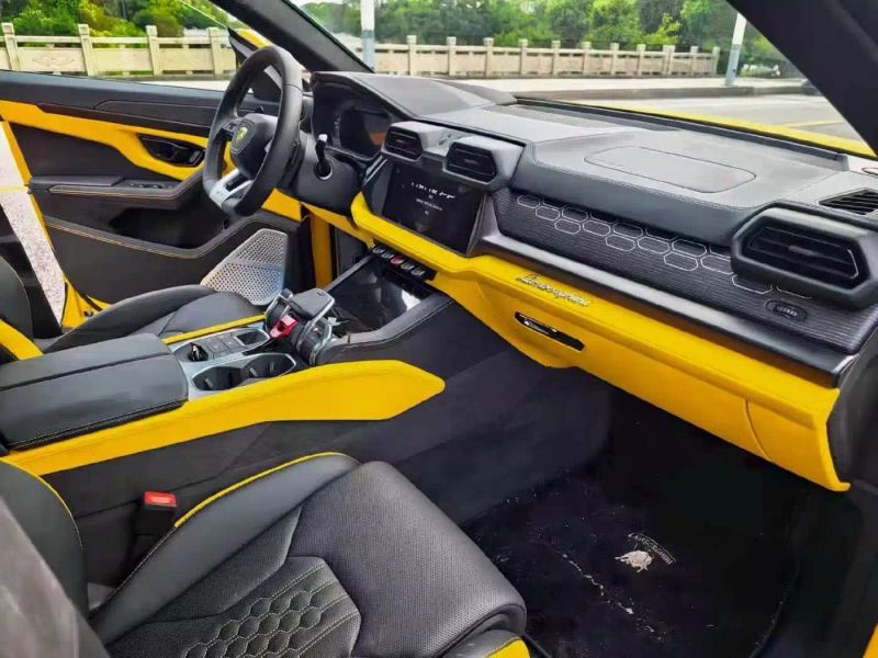 Lamborghini se