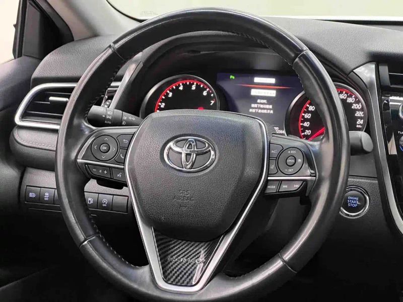 alphard camry