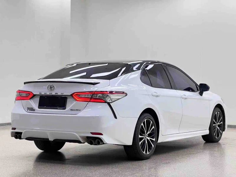 alphard camry