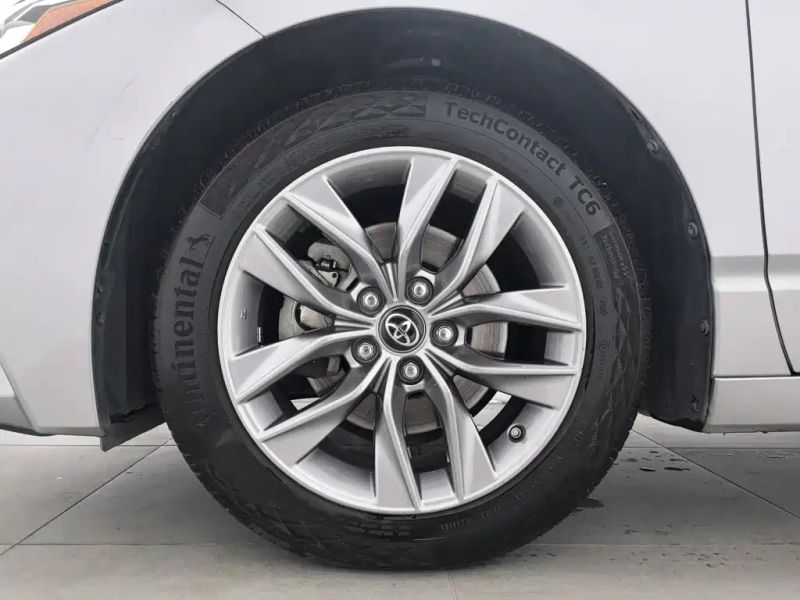 alphard avalon