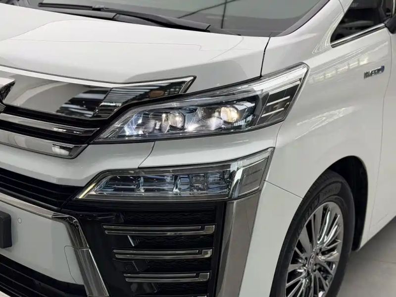 alphard van