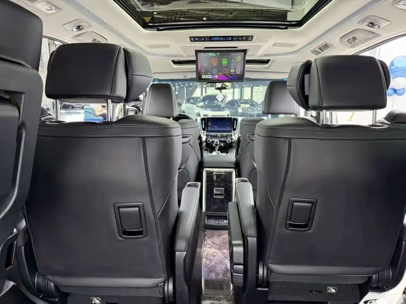 alphard van
