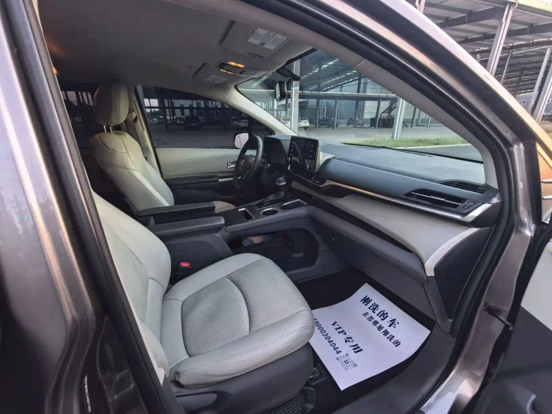 alphard sienna